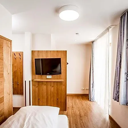 Hotel Zur Rose Lindenberg im Allgau